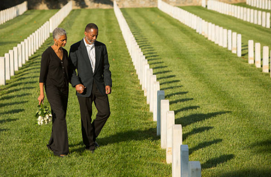 blackcouple-FUNERAL-2021