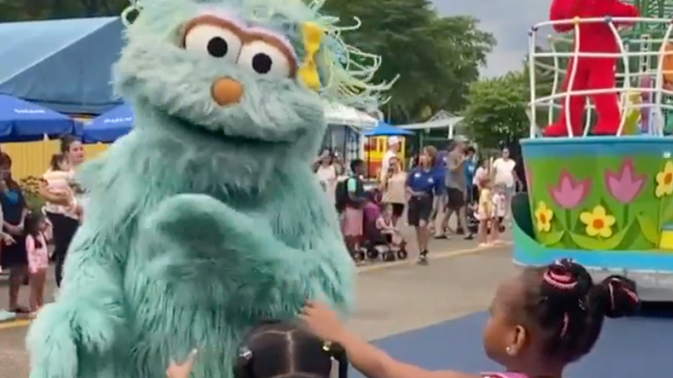 sesame place and racism and jum crow